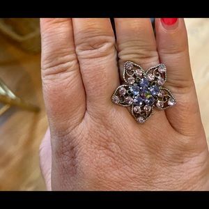 Purple star cocktail ring .